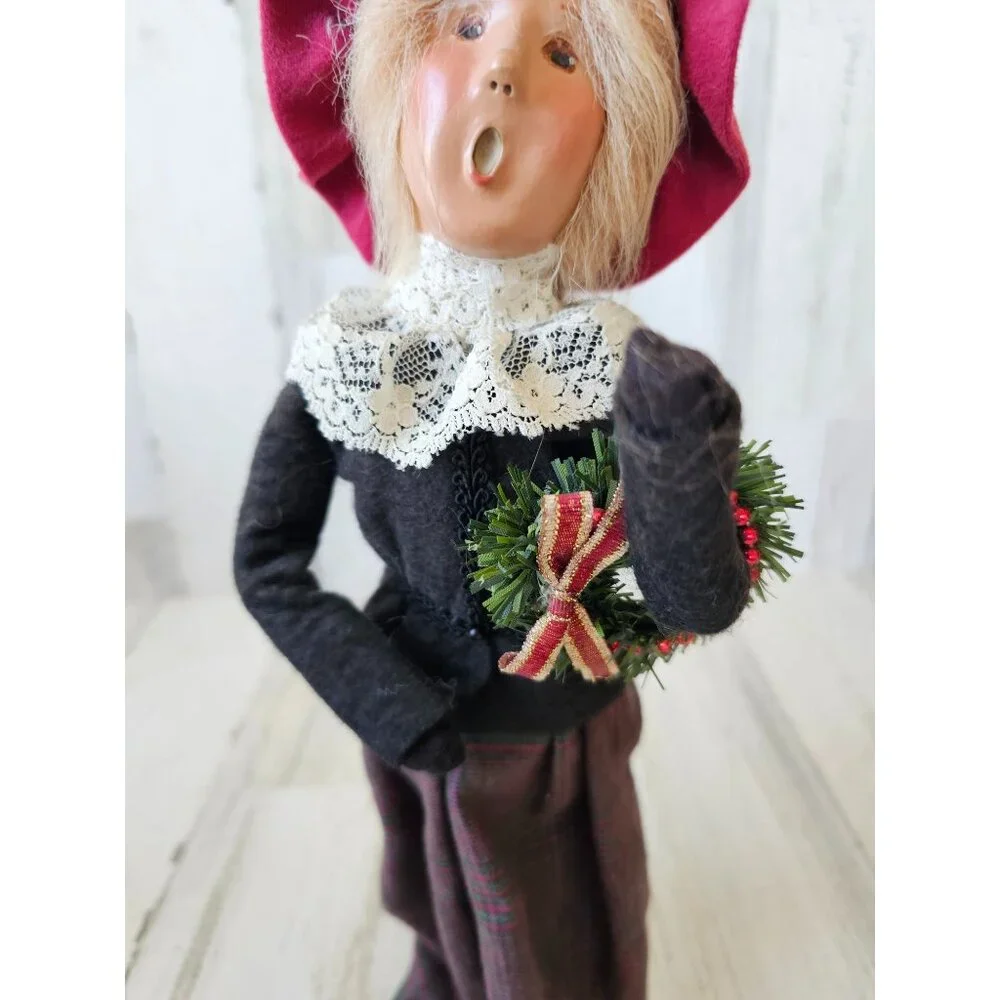 Byers choice Victorian lady‎ wreath plaid vintage curler Xmas